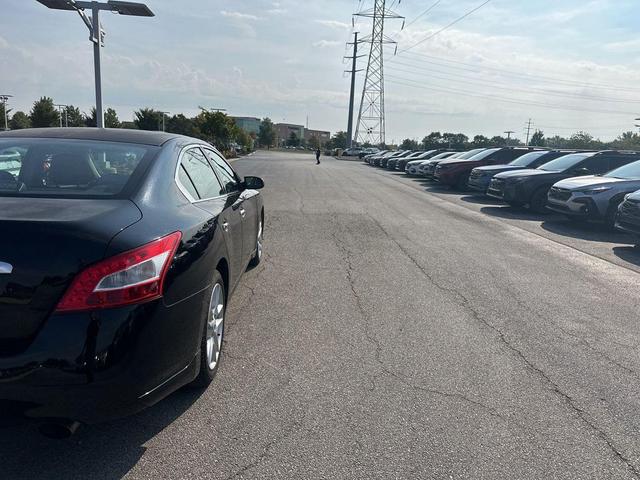 Photo of 2010 Super Black Metallic Nissan Maxima