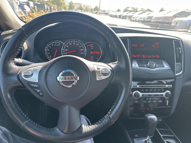 Photo of 2010 Super Black Metallic Nissan Maxima