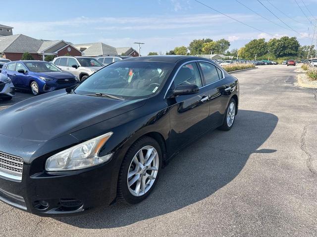Photo of 2010 Super Black Metallic Nissan Maxima
