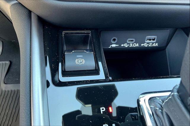 Photo of 2025 Ice Silver Metallic Subaru Outback