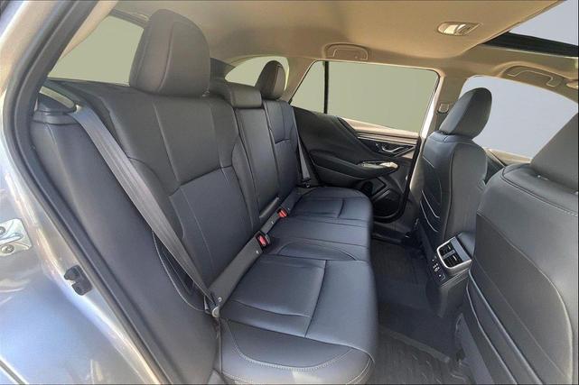 Photo of 2025 Ice Silver Metallic Subaru Outback