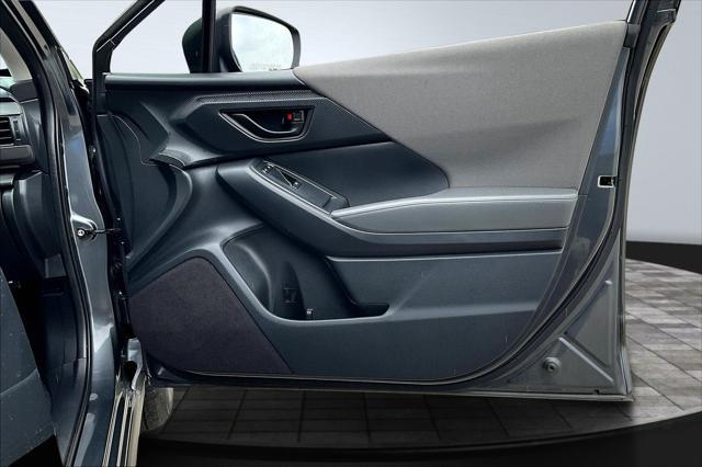 Photo of 2024 Magnetite Gray Metallic Subaru Crosstrek