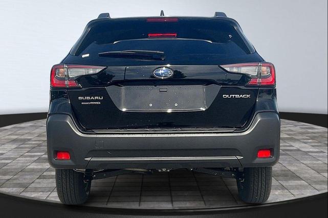 Photo of 2025 Crystal Black Silica Subaru Outback