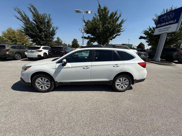 Photo of 2015 Crystal White Pearl Subaru Outback