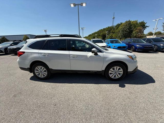Photo of 2015 Crystal White Pearl Subaru Outback