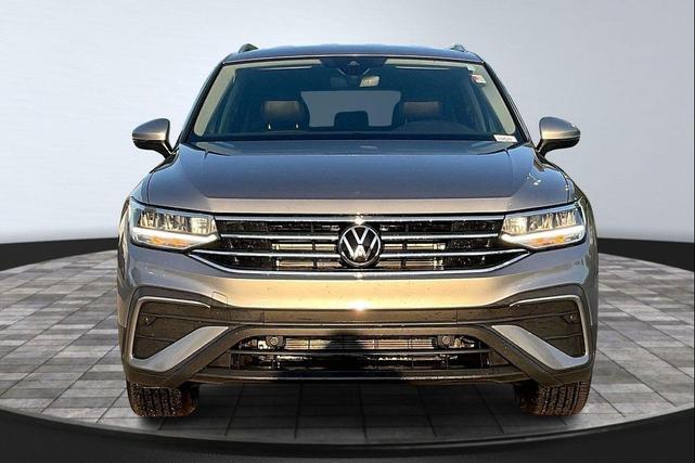 Photo of 2023 Silver Volkswagen Tiguan