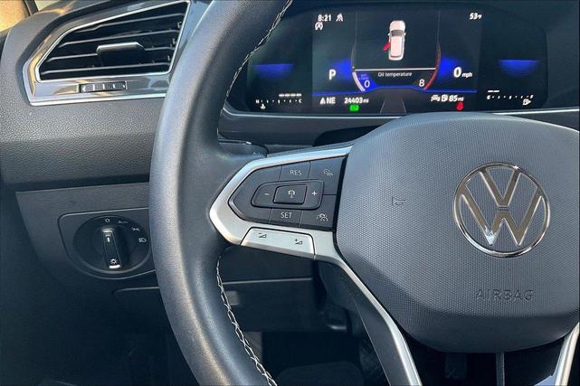 Photo of 2023 Silver Volkswagen Tiguan