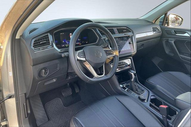 Photo of 2023 Silver Volkswagen Tiguan