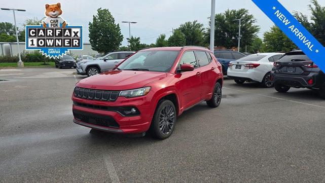 Photo of 2022 Redline Pearlcoat Jeep Compass