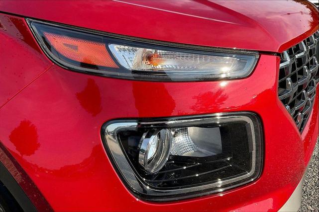 Photo of 2023 Scarlet Red Pearl Hyundai VENUE