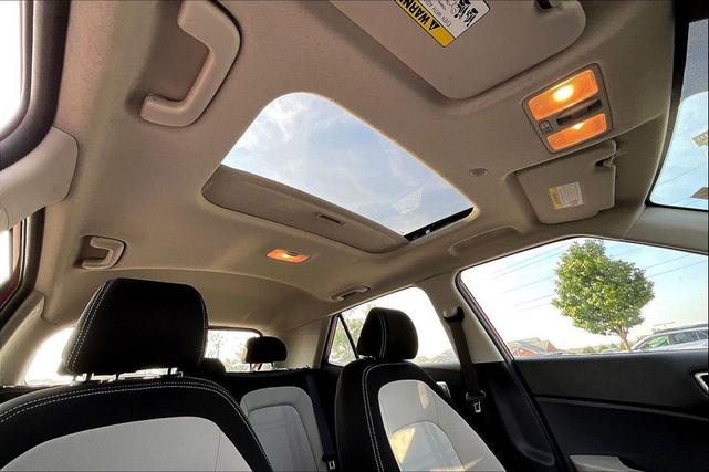 Photo of 2023 Scarlet Red Pearl Hyundai VENUE