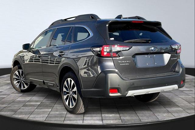Photo of 2025 Magnetite Gray Metallic Subaru Outback
