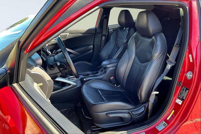 Photo of 2014 Boston Red Metallic Hyundai Veloster