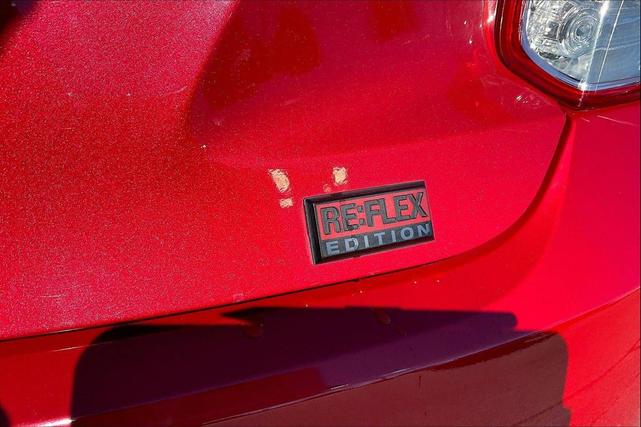 Photo of 2014 Boston Red Metallic Hyundai Veloster