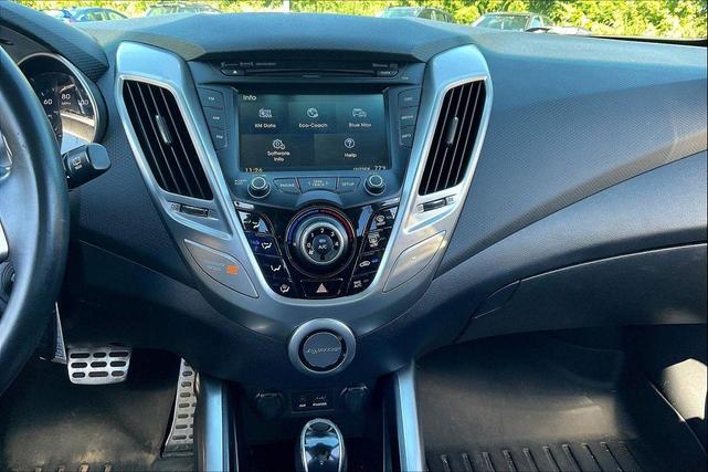 Photo of 2014 Boston Red Metallic Hyundai Veloster