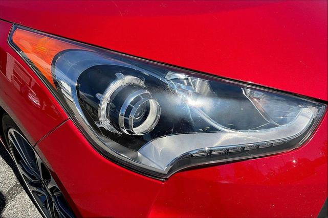 Photo of 2014 Boston Red Metallic Hyundai Veloster