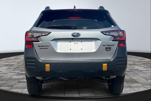 Photo of 2025 Ice Silver Metallic Subaru Outback