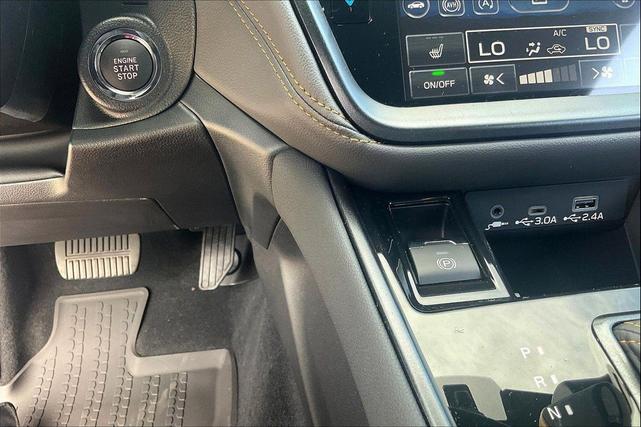 Photo of 2025 Ice Silver Metallic Subaru Outback