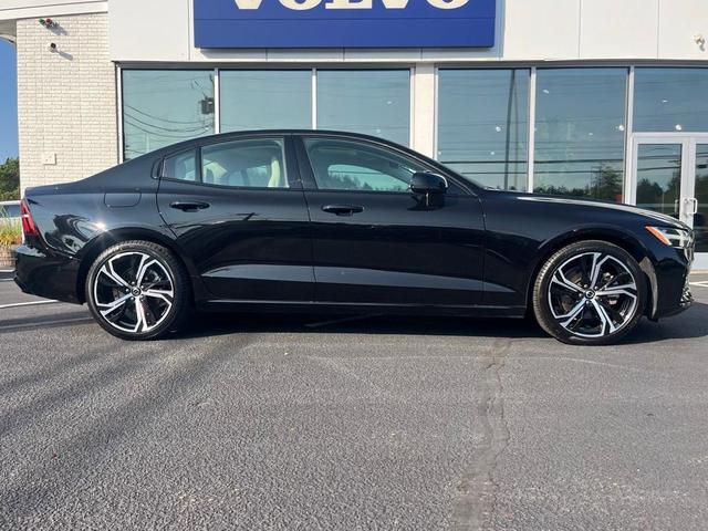 Photo of 2025 Onyx Black Metallic Volvo S60
