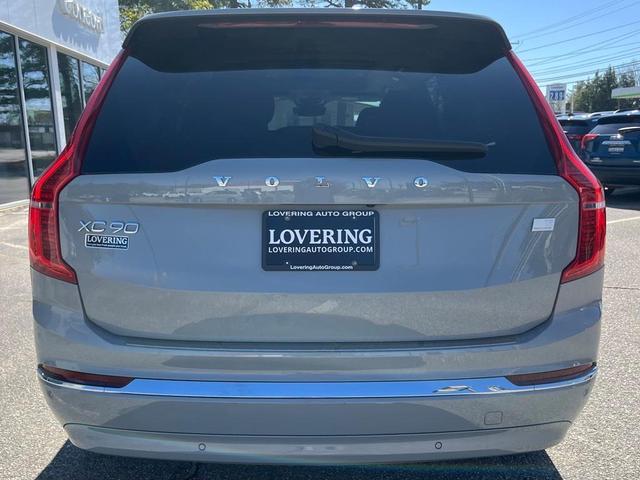 Photo of 2024 Metallic Volvo XC90 Recharge Plug-In Hybrid