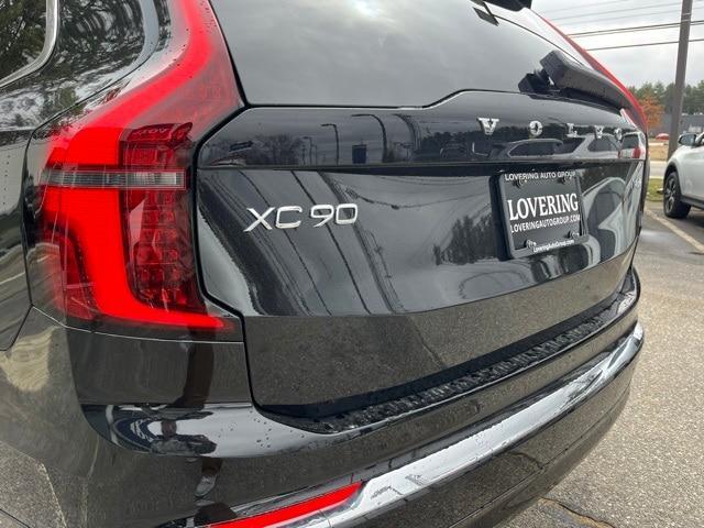 Photo of 2025 Onyx Black Volvo XC90 Plug-In Hybrid