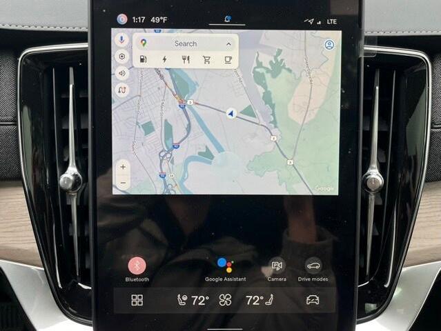 Photo of 2025 Onyx Black Volvo XC90 Plug-In Hybrid