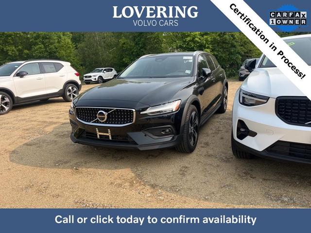 2024 Volvo V60 Cross Country