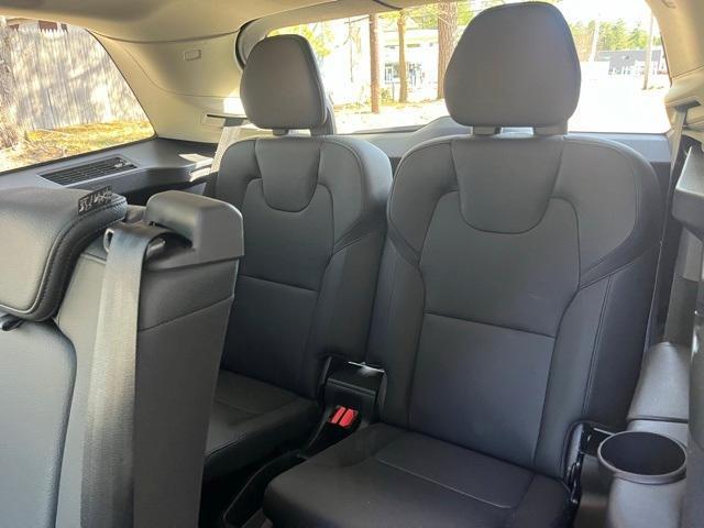Photo of 2024 Platinum Gray Metallic Volvo XC90