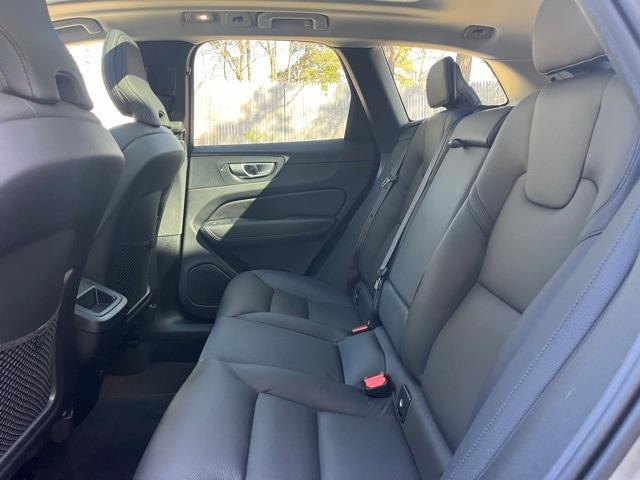 Photo of 2024 Silver Volvo XC60