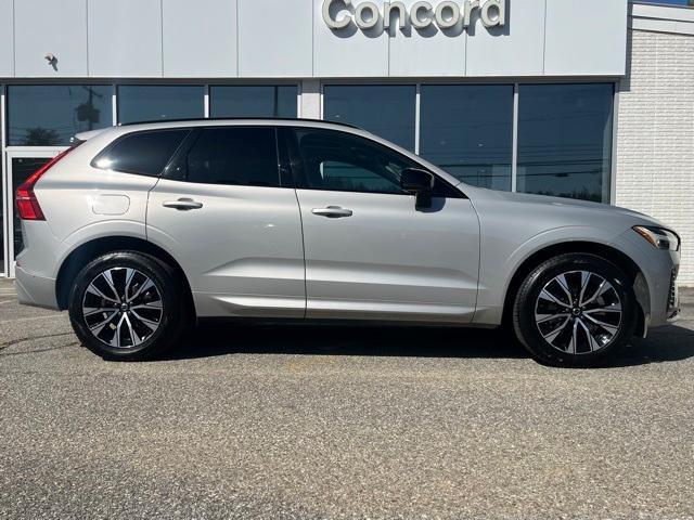 Photo of 2024 Silver Volvo XC60