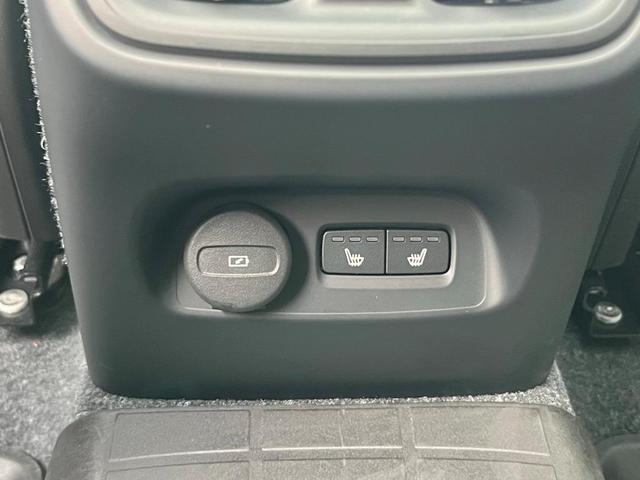 Photo of 2024 Metallic Volvo XC40