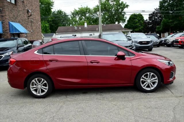 Photo of 2019 Red Chevrolet Cruze