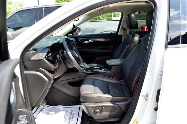 Photo of 2022 Summit White Buick Envision