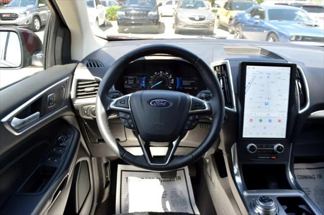 Photo of 2023 Burgundy Ford Edge