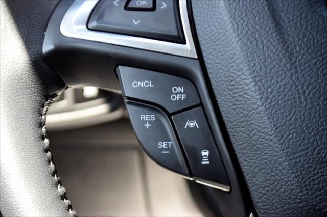 Photo of 2023 Burgundy Ford Edge