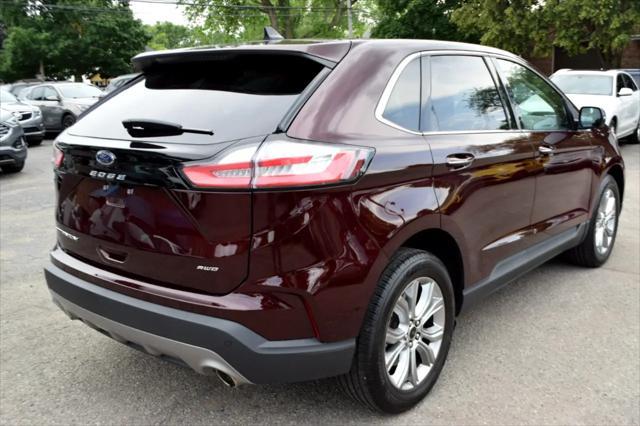 Photo of 2023 Burgundy Ford Edge