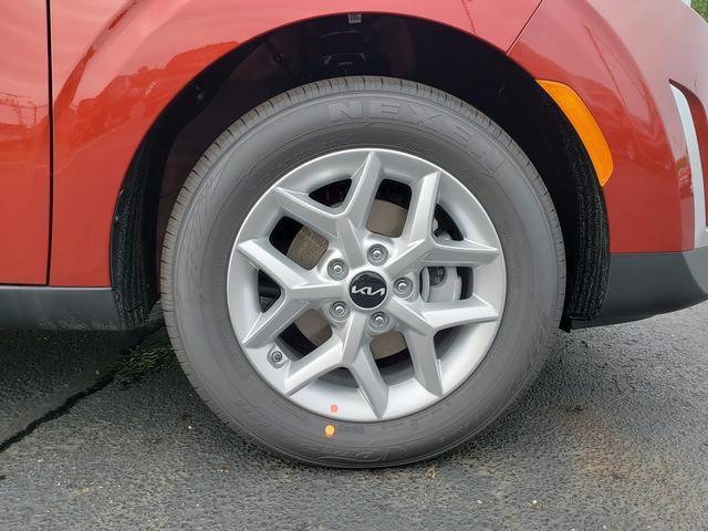 Photo of 2025 Mars Orange Kia Soul