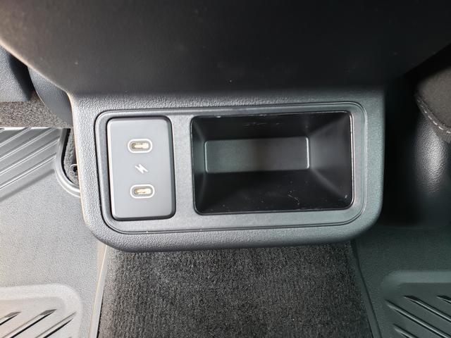 Photo of 2025 Aurora Black Pearl Kia K4