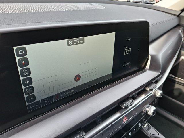 Photo of 2025 Glacial White Pearl Kia Telluride