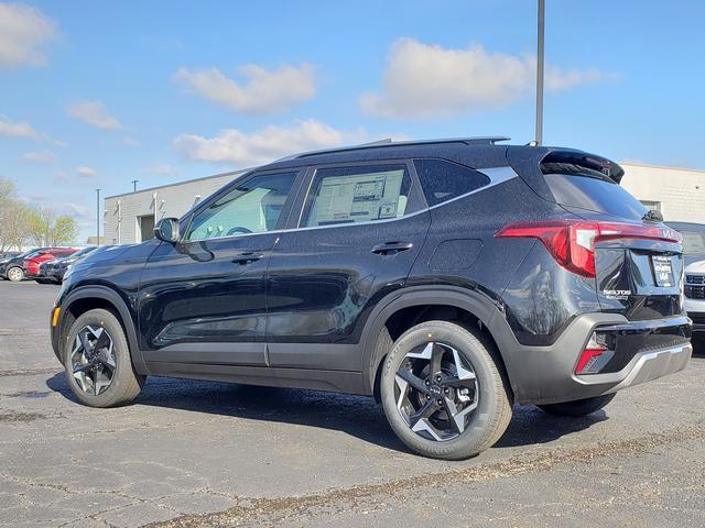 Photo of 2025 Fusion Black Kia Seltos