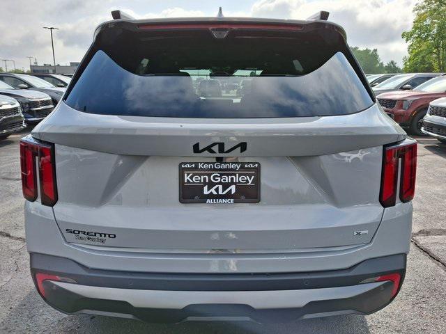 Photo of 2025 Wolf Gray Kia Sorento