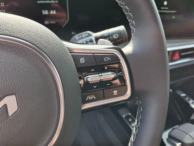 Photo of 2025 Wolf Gray Kia Sorento
