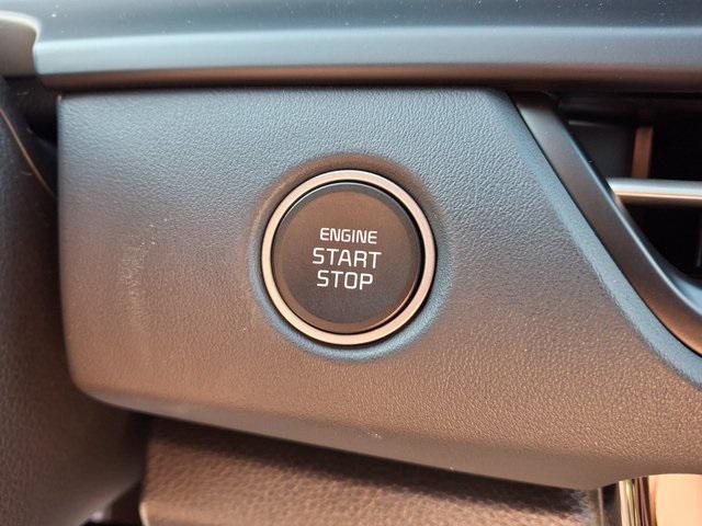 Photo of 2026 Blue Kia Seltos