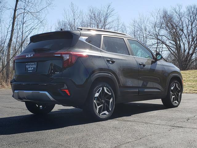 Photo of 2025 Fusion Black Kia Seltos