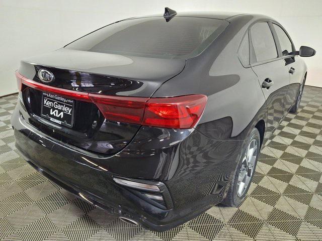Photo of 2021 Aurora Black Pearl Kia Forte