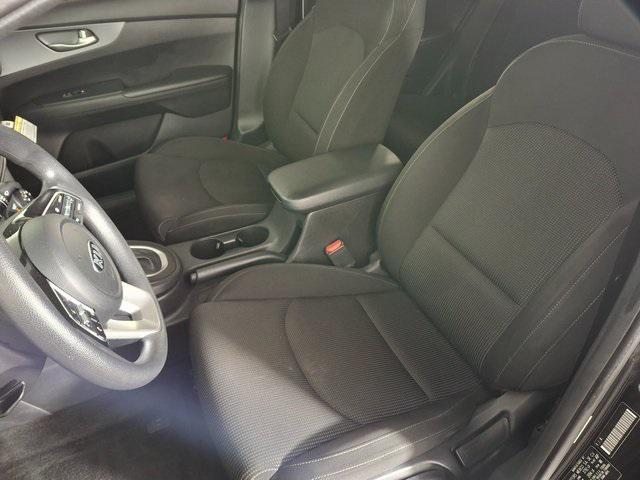 Photo of 2021 Aurora Black Pearl Kia Forte
