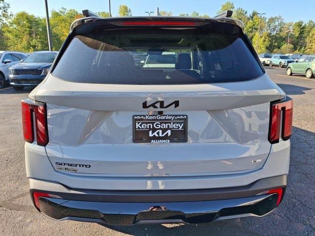 Photo of 2026 Wolf Gray Kia Sorento
