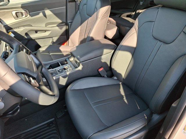 Photo of 2026 Wolf Gray Kia Sorento