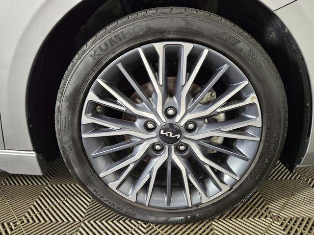 Photo of 2023 Steel Gray Kia Forte