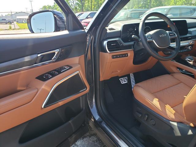 Photo of 2025 Panthera Metal Kia Telluride